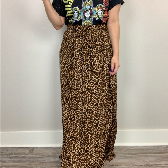 Get Spotted Leopard Maxi Skirt Small Animal Print - Picture 7 of 8